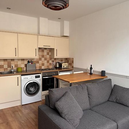Dorchester Town Centre Entire Apartment Exterior photo